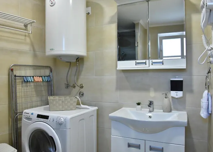 Duga 1 アパート スボティツァ