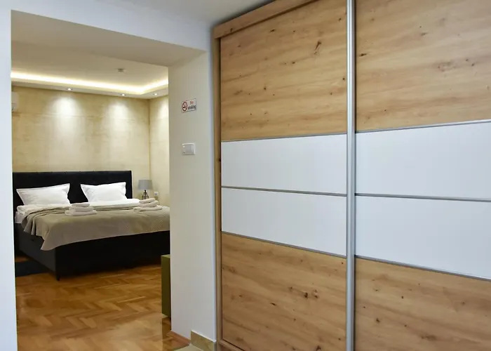 Duga 1 スボティツァ